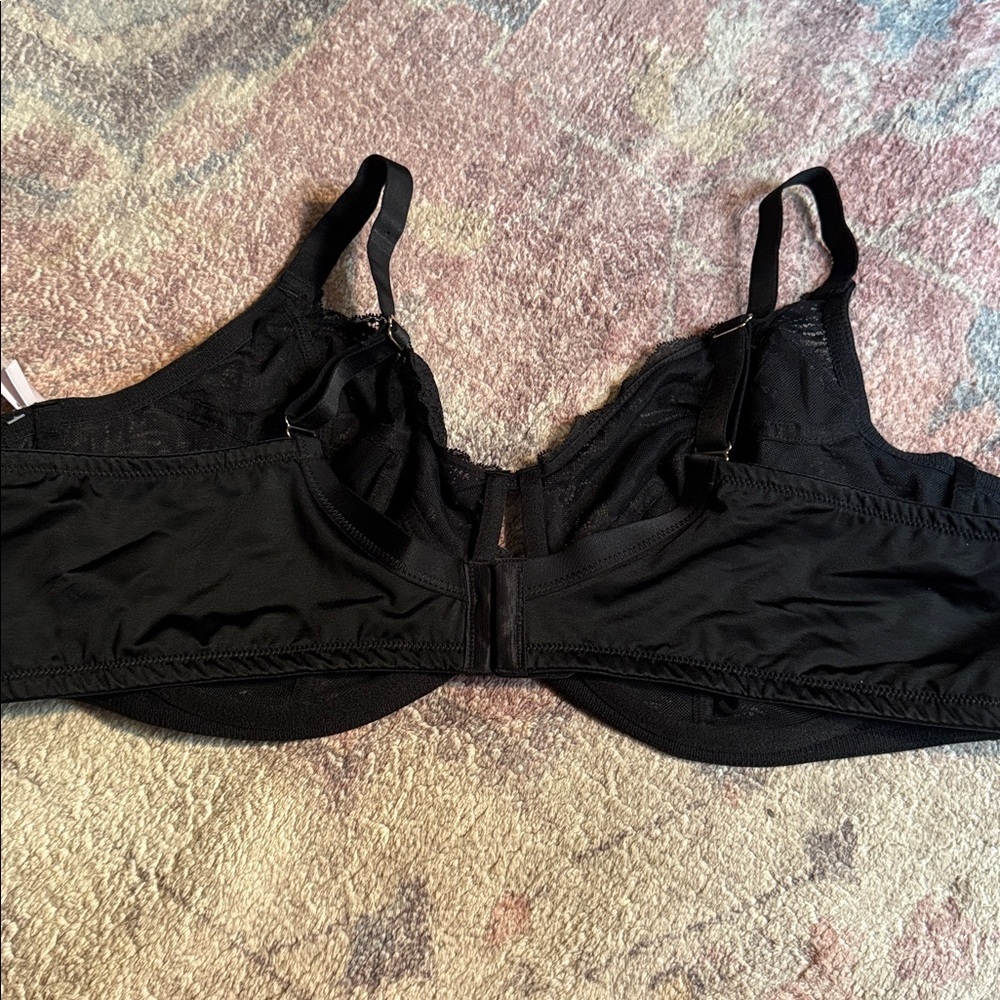 Black Lace Bra - Picture 4 of 4